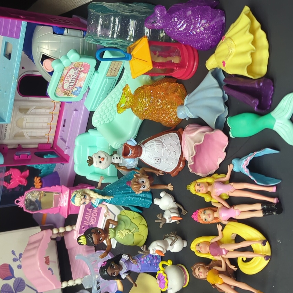 Huge lot of Disney playsets, Polly pocket‎ princess dolls & story stackers - Picture 9 of 16